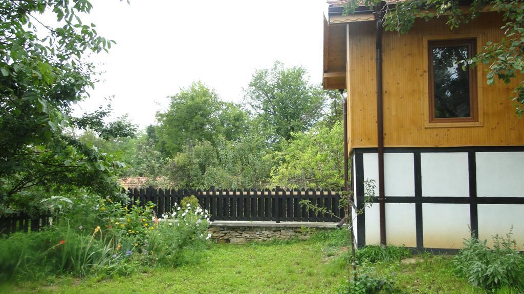 Countryside Houses Golets Hotel Exterior photo