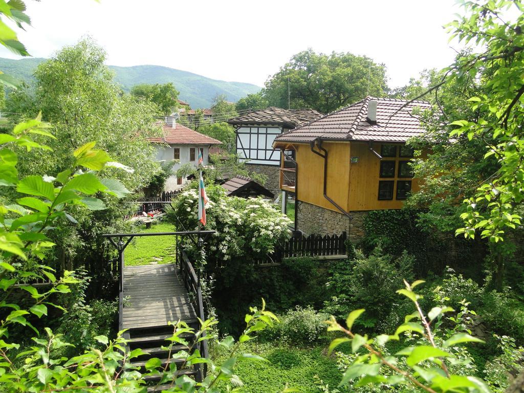 Countryside Houses Golets Hotel Exterior photo