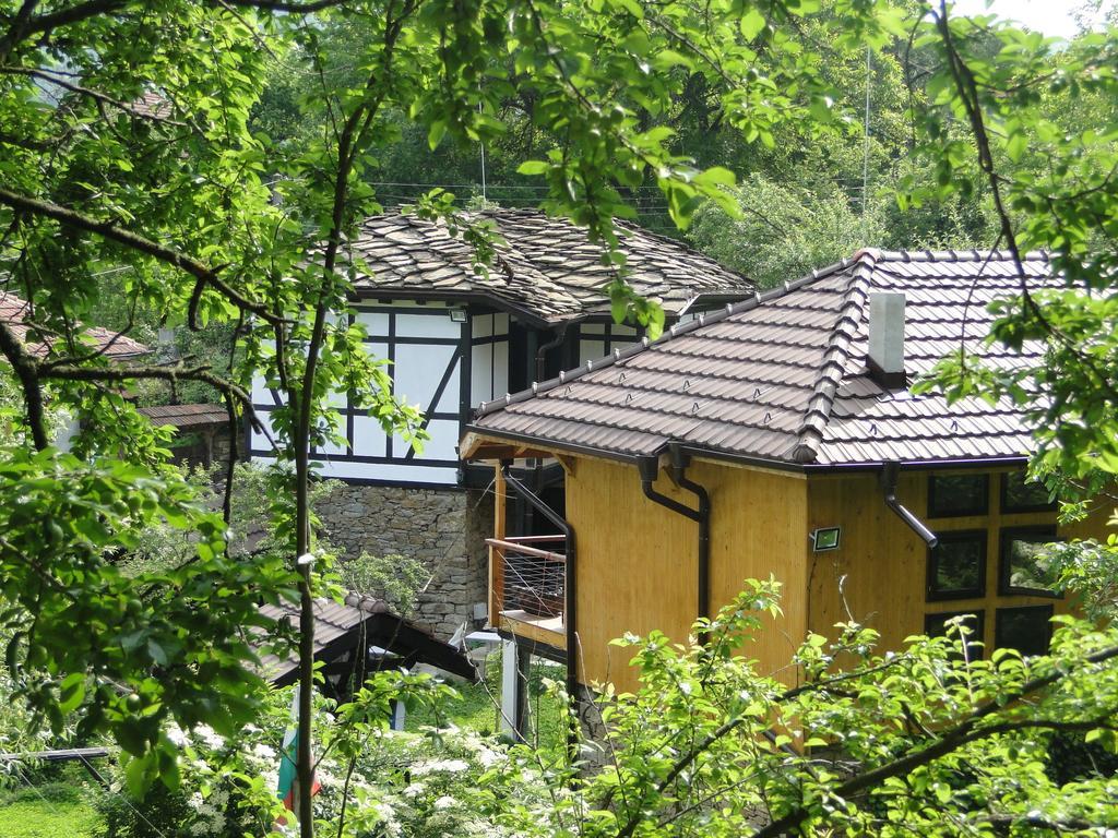 Countryside Houses Golets Hotel Exterior photo